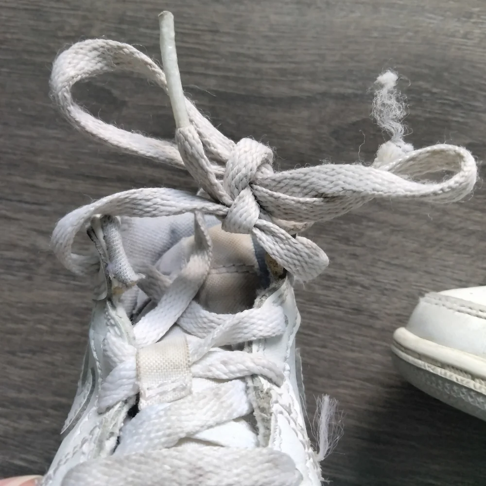 Nike Air Jordan 1 Retro Mid White Wolf Grey Sneakers Size 4C 2015 Lace Up Shoes